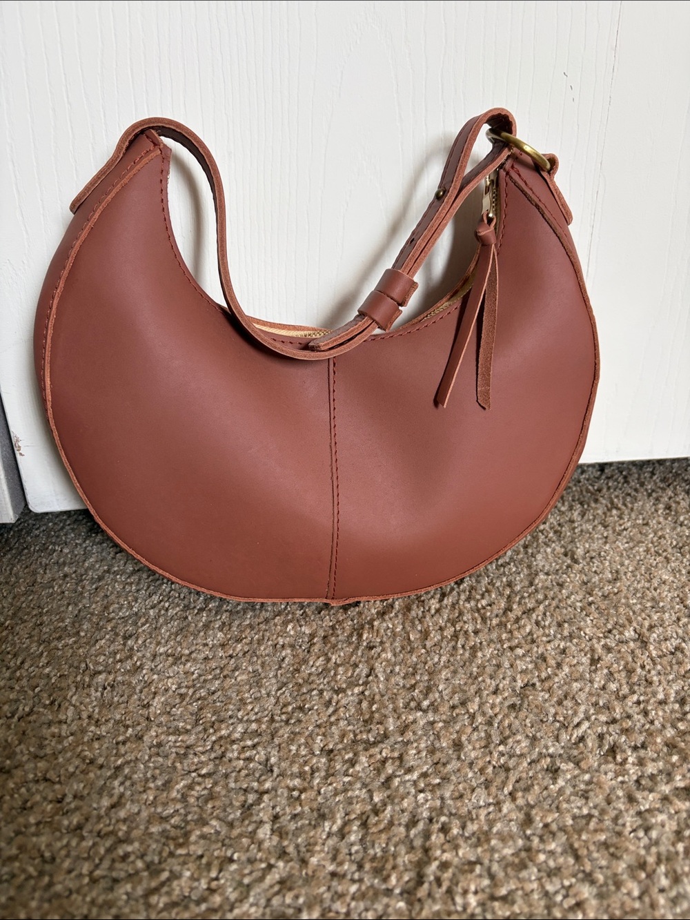 Portland Leather Goods Classic Nora Crescent Shoulder Bag in Sunkissed NWOT - Picture 2 of 4